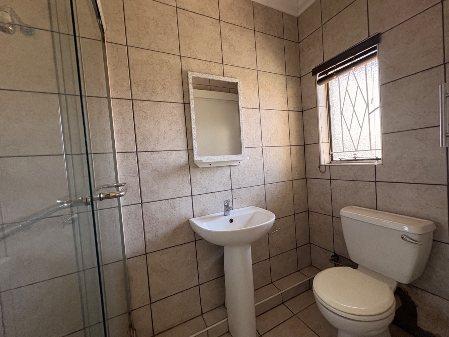 6 Bedroom Property for Sale in Wilkoppies North West